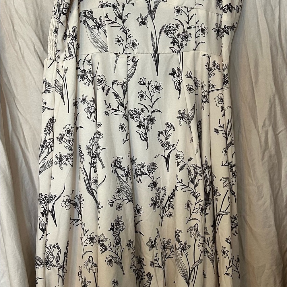SHEIN Black and White Floral maxi dress size 2XL